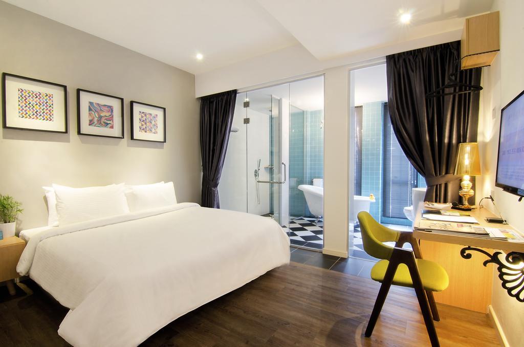 The Ardens - Austin 2*